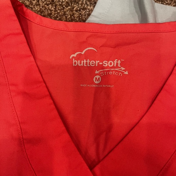 Scrub Set - Picture 5 of 9